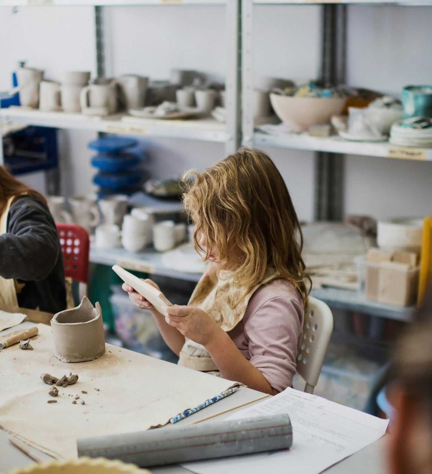 Atelier de modelage pour enfant et étudiant